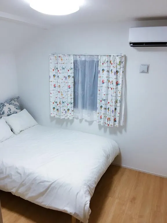 Tokyo Toneri Garden House-Stay 0*,  Japan